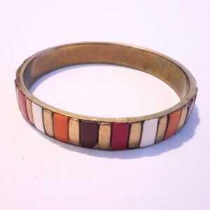 Vintage Multi Color Dyed Earth Tone Inlaid Shell Brass Bangle Bracelet